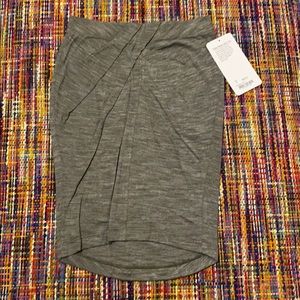 NWT LULULEMON Yoga Haven Skirt Green/Grey Size 4
